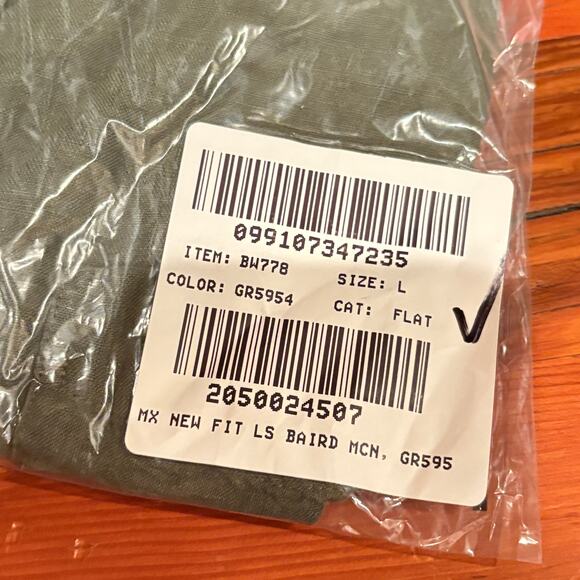 NWT J. Crew Slim Untuck Baird McNutt Irish Linen Shirt L Green J.Crew BW778 Mens - Picture 6 of 6